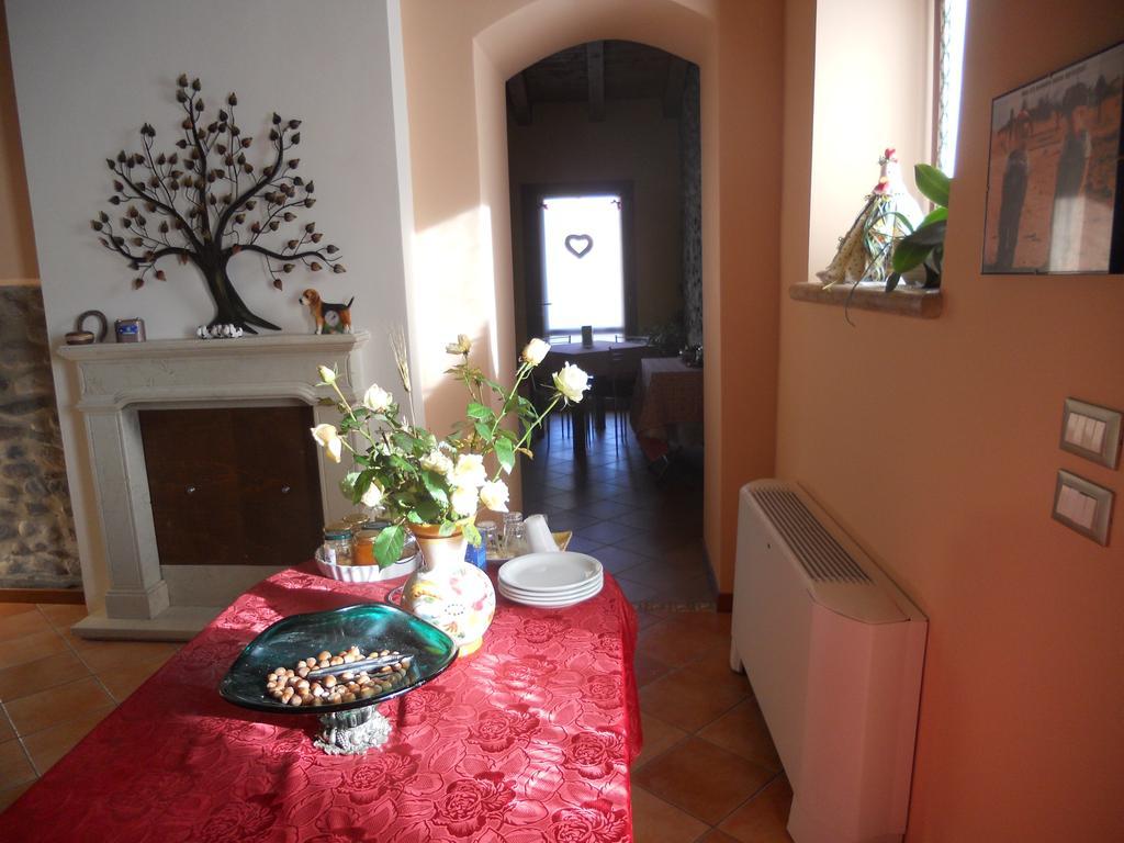 발레지오술민쵸 Agriturismo Le Mura Del Gherlo 빌라 외부 사진